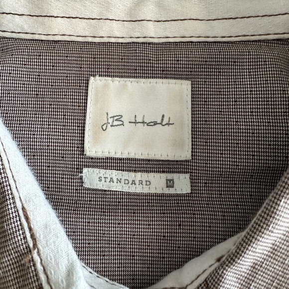 JB Holt brand (buckle) button down shirt. Size medium. - Picture 2 of 3